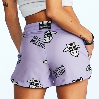 Short Feminino Praia Lavanda Não Aguenta Bebe Leite Cós Liso