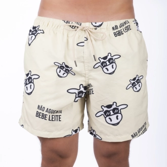 Short Masculino Praia Amarelo Pastel Não Aguenta Bebe Leite