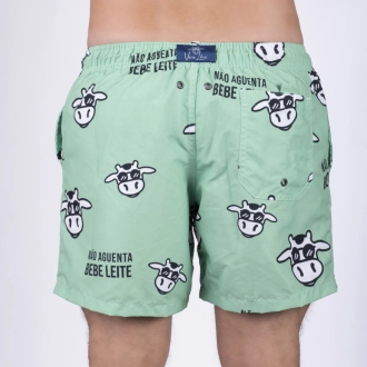 Short Masculino Praia Verde Pistache Pastel Não Aguenta Bebe Leite