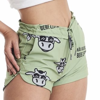 Short Feminino Praia Verde Não Aguenta Bebe Leite Cós Liso